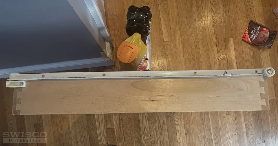Cabinet Track